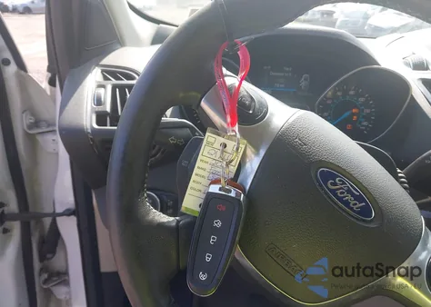 2015 Ford Escape Titanium z USA, uszkodzony, nr VIN 1FMCU9JX1FUB54764